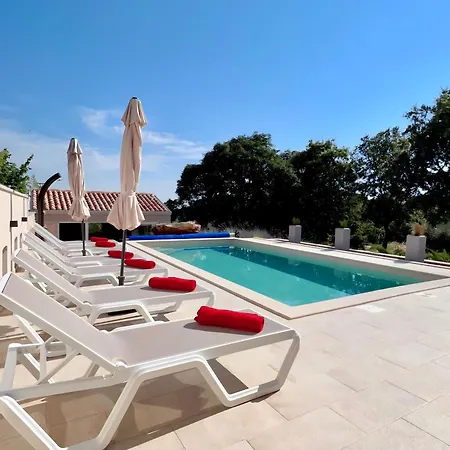 Barbara Villa Umag